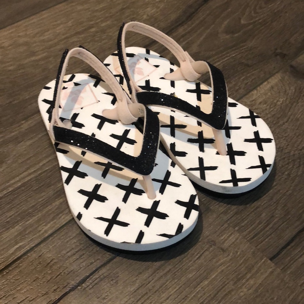 Girl reef sandals